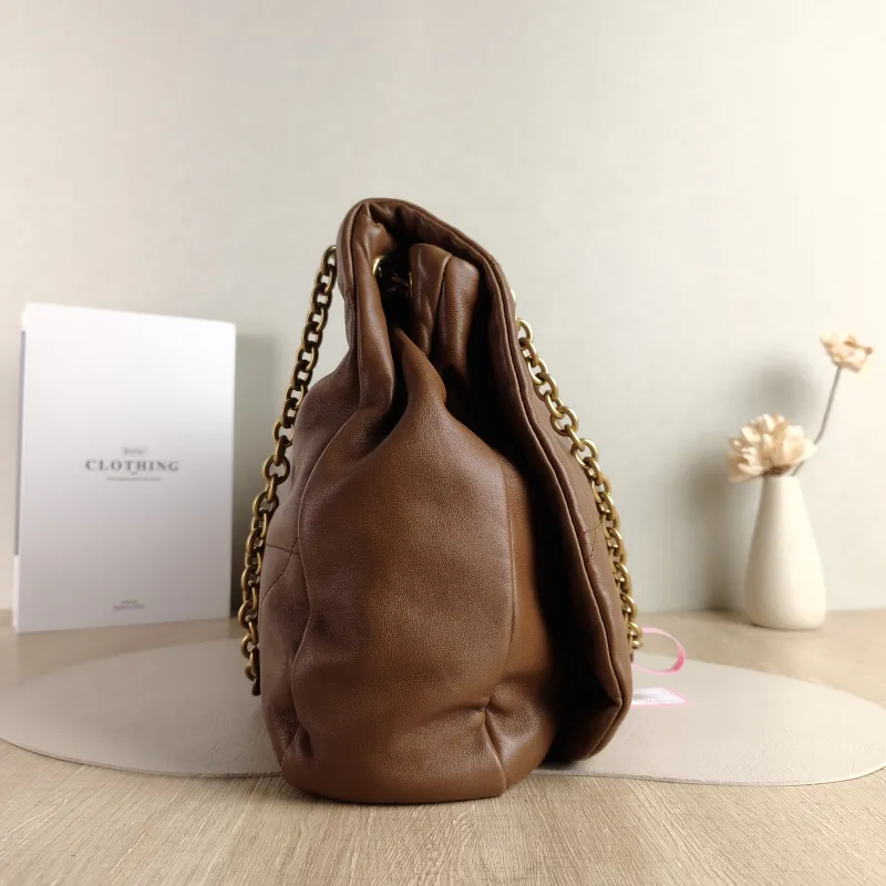 SAINT LAURENT Crossbody Bag Jamie 4.3 Chain Bag Caramel Lambskin Large 43 × 9 × 29 cm — detail view 4 of 11