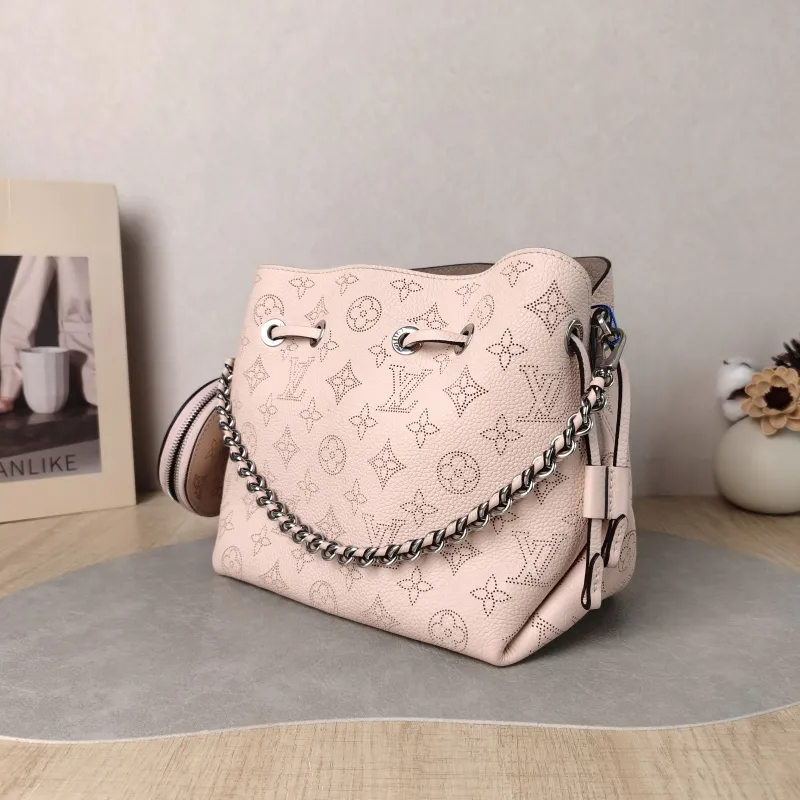 Louis Vuitton Crossbody Bag BELLA Pink Calfskin One Size 22 × 14 × 19 cm — cover view 2 of 5