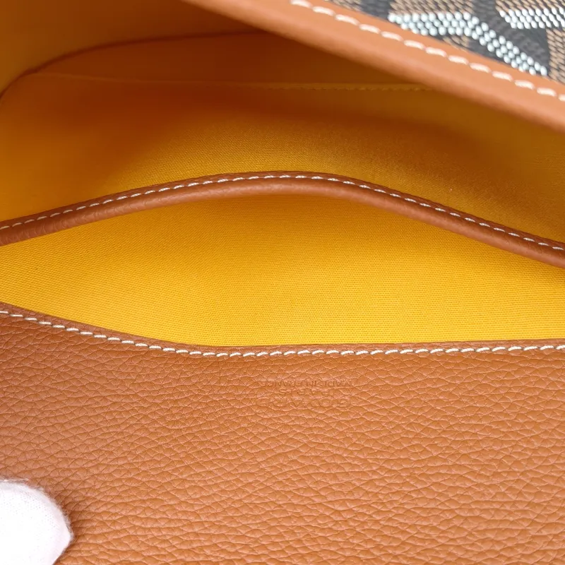 GOYARD Crossbody Bag BELVEDERE Messenger Bag Brown ine Canvas Small 22 × 7 × 16 cm — detail view 8 of 11
