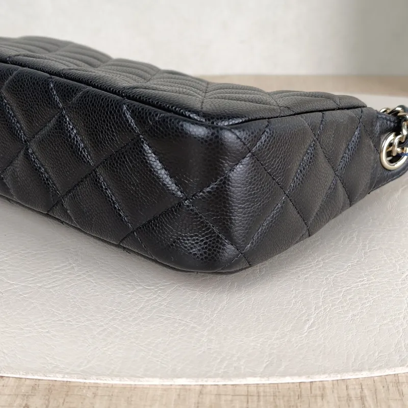 Chanel Crossbody Bag Black Grained Calfskin One Size21 × 5.5 × 12 cm — detail view 1 of 12
