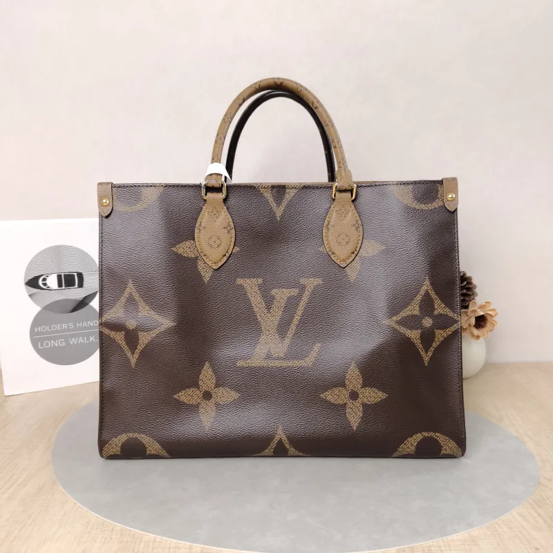 Louis Vuitton Shoulder Bag Onthego Medium Monogram PVC Medium35 × 14 × 27 cm