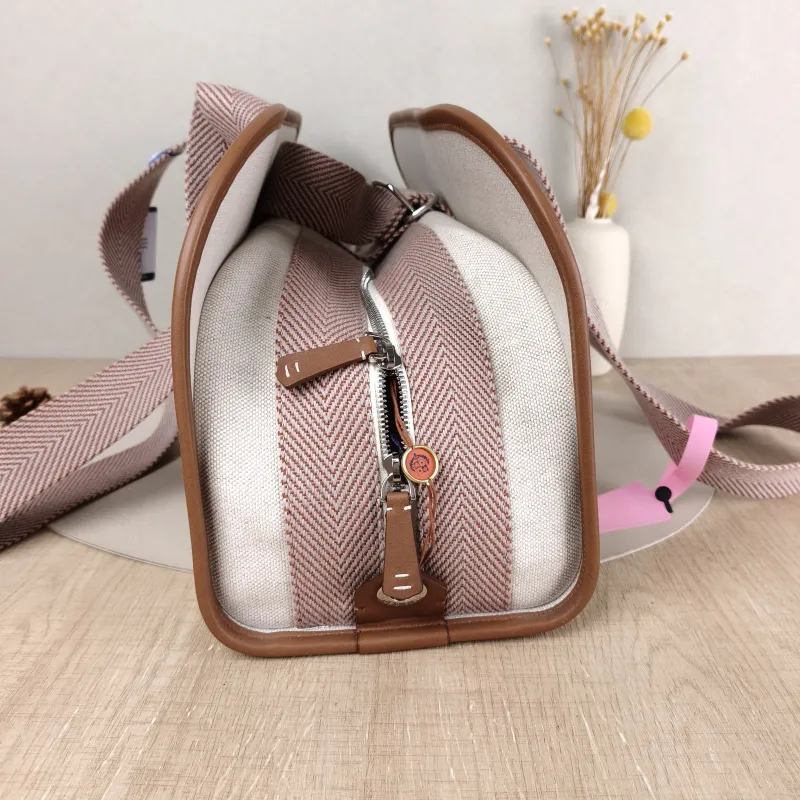 Loro Piana Shoulder Bag Shoulder Bag White Canvas One Size 45 × 17 × 24 cm — detail view 3 of 9