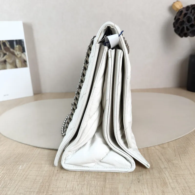 BALENCIAGA Shoulder Bag CRUSH Chain Bag White Calfskin Medium 32 × 10 × 20 cm — detail view 2 of 11
