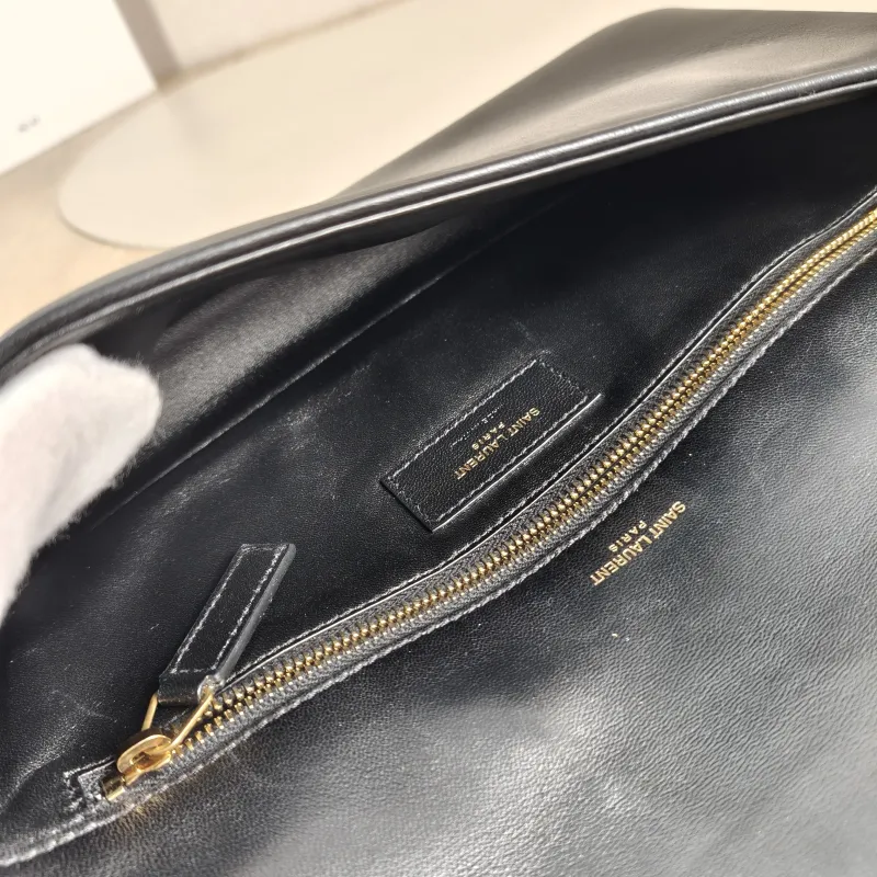 SAINT LAURENT Shoulder Bag Shoulder Crossbody Bag Black with Gold-Tone Hardware Lambskin One Size26 × 4 × 14 cm — detail view 12 of 13