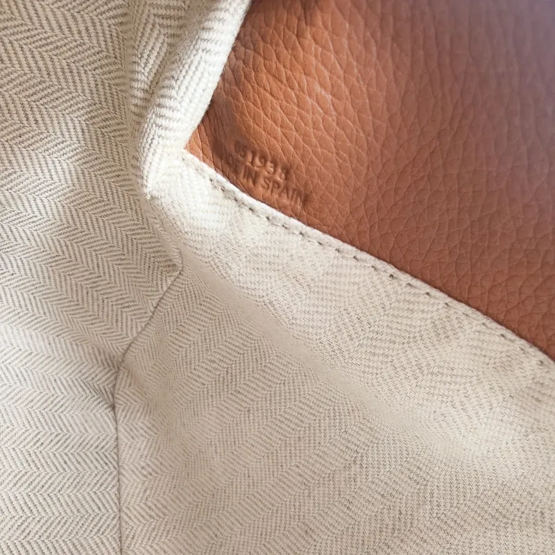 LOEWE Crossbody Bag Puzzle Caramel CC alfskin Small 24 × 10.5 × 16.5 cm — detail view 2 of 15