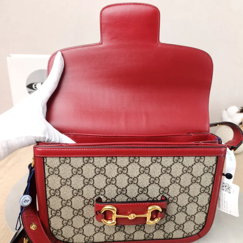 GUCCI Crossbody Bag Horsebit 1955 Horsebit Medium Red PVC Medium 25 × 8 × 18 cm — detail view 8 of 12