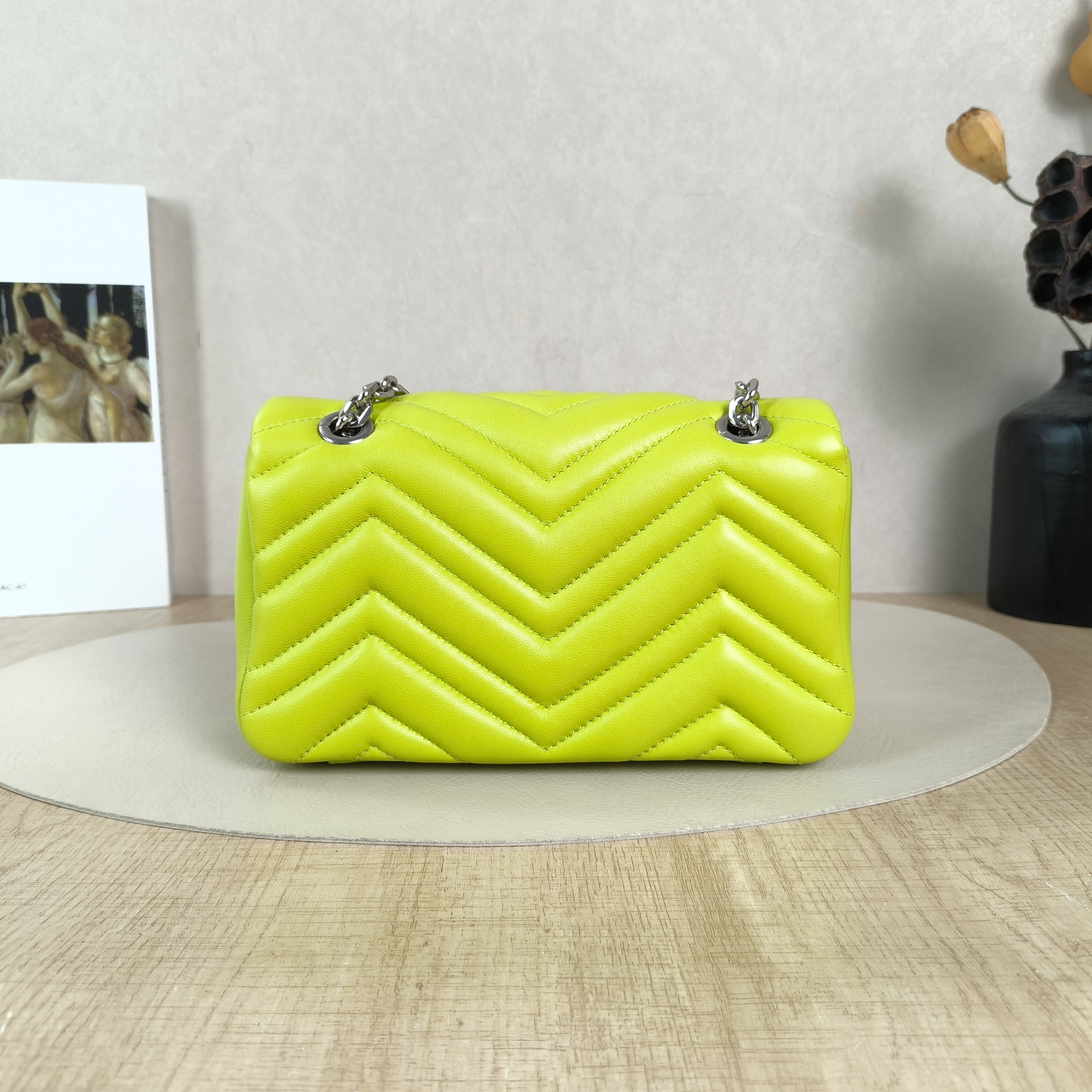 GUCCI Crossbody Bag GG Marmont Small Marmont 22 Green Lambskin Small22 × 6 × 13 cm — cover view 4 of 5