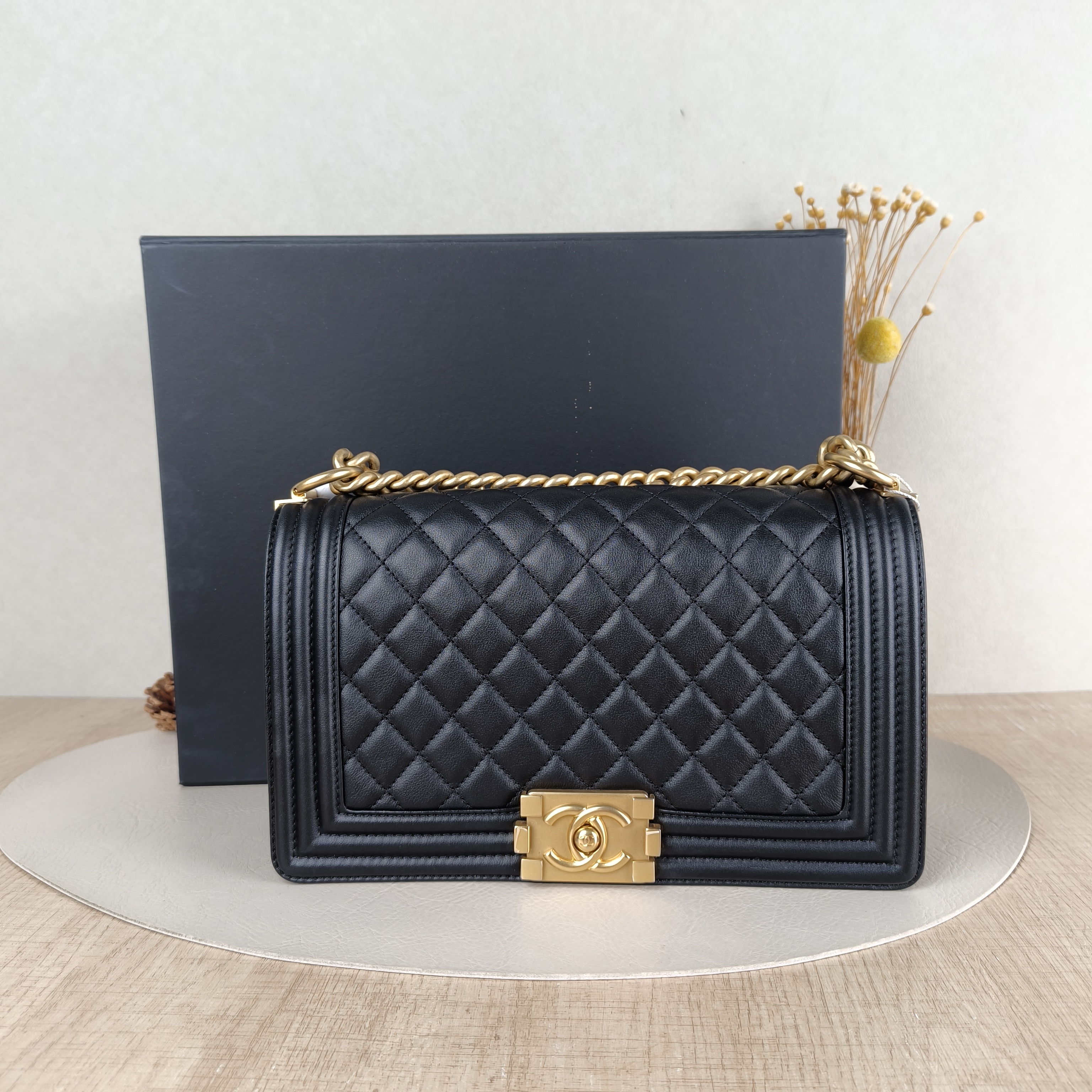 Chanel Crossbody Bag Le BoyBlack Calfskin Medium25 × 9 × 15 cm — cover view 5 of 6