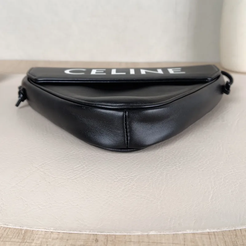 CELINE Crossbody Bag Crossbody Bag Black Calfskin 22 × 3.5 × 15 cm — cover view 5 of 5
