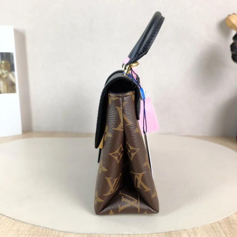 Louis Vuitton Crossbody Bag Locky BB Black PVC BB 20 × 7.5 × 16 cm — detail view 12 of 15