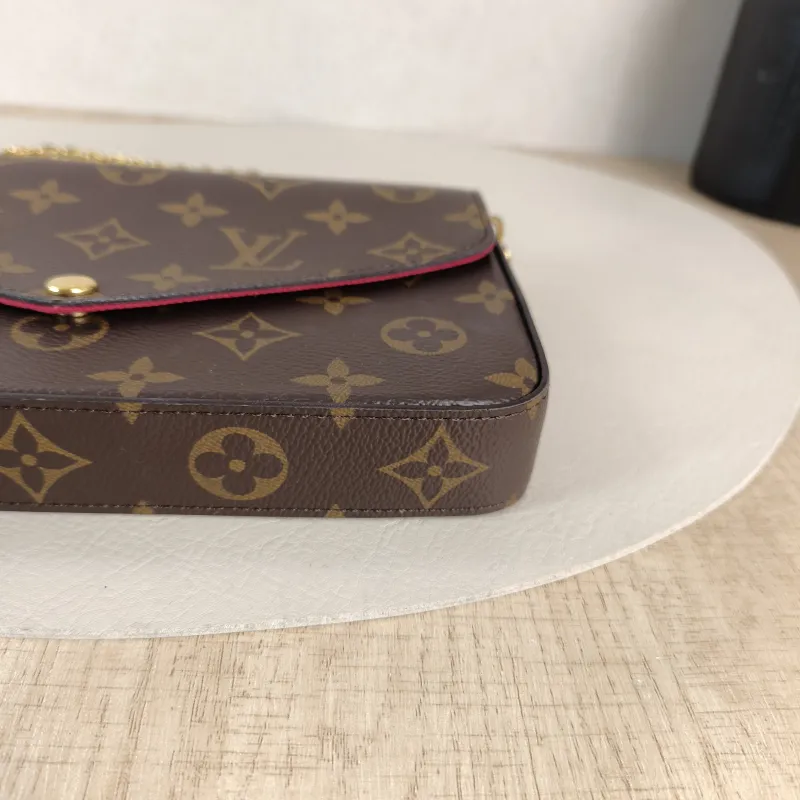 Louis Vuitton Crossbody Bag Pochette Félicie Monogram PVC Small 21 × 3 × 12 cm — detail view 9 of 15