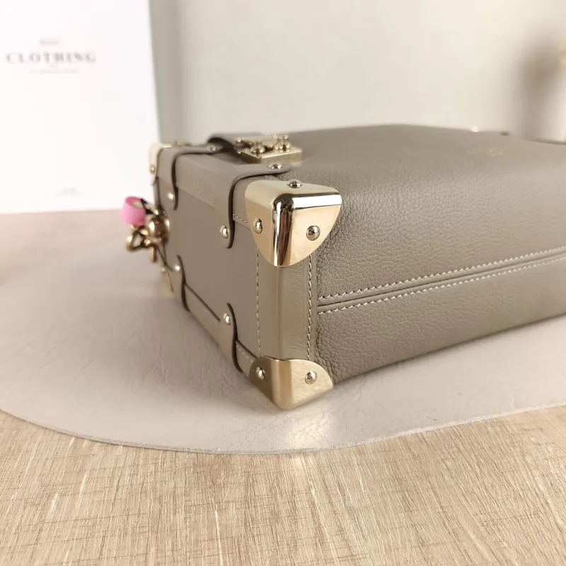 Louis Vuitton Crossbody Bag Side Trunk Box Calfskin Medium 23.5 × 8.5 × 16 cm — detail view 5 of 10