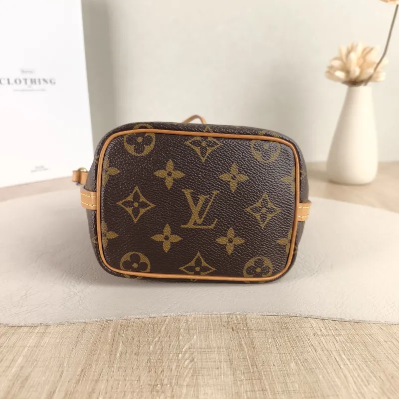 Louis Vuitton Crossbody Bag NANO NOÉ Bucket Bag Nano Monogram PVC nano 13 × 10 × 16 cm — cover view 4 of 5