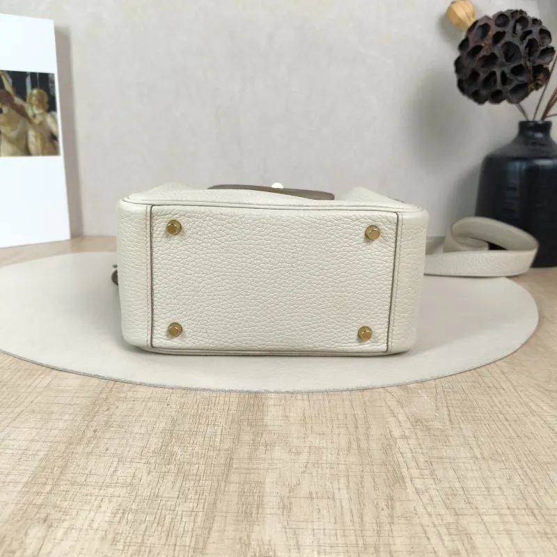 Hermès Crossbody Bag Lindy Mini 198LB eton TC Calfskinmini19 × 9.5 × 13 cm — cover view 2 of 6