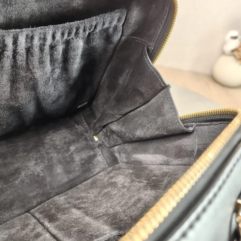 Chanel Crossbody Bag Box Bag Top Handle Crossbody Bag Black Calfskin 23 × 9.5 × 17 cm 29 — detail view 5 of 16