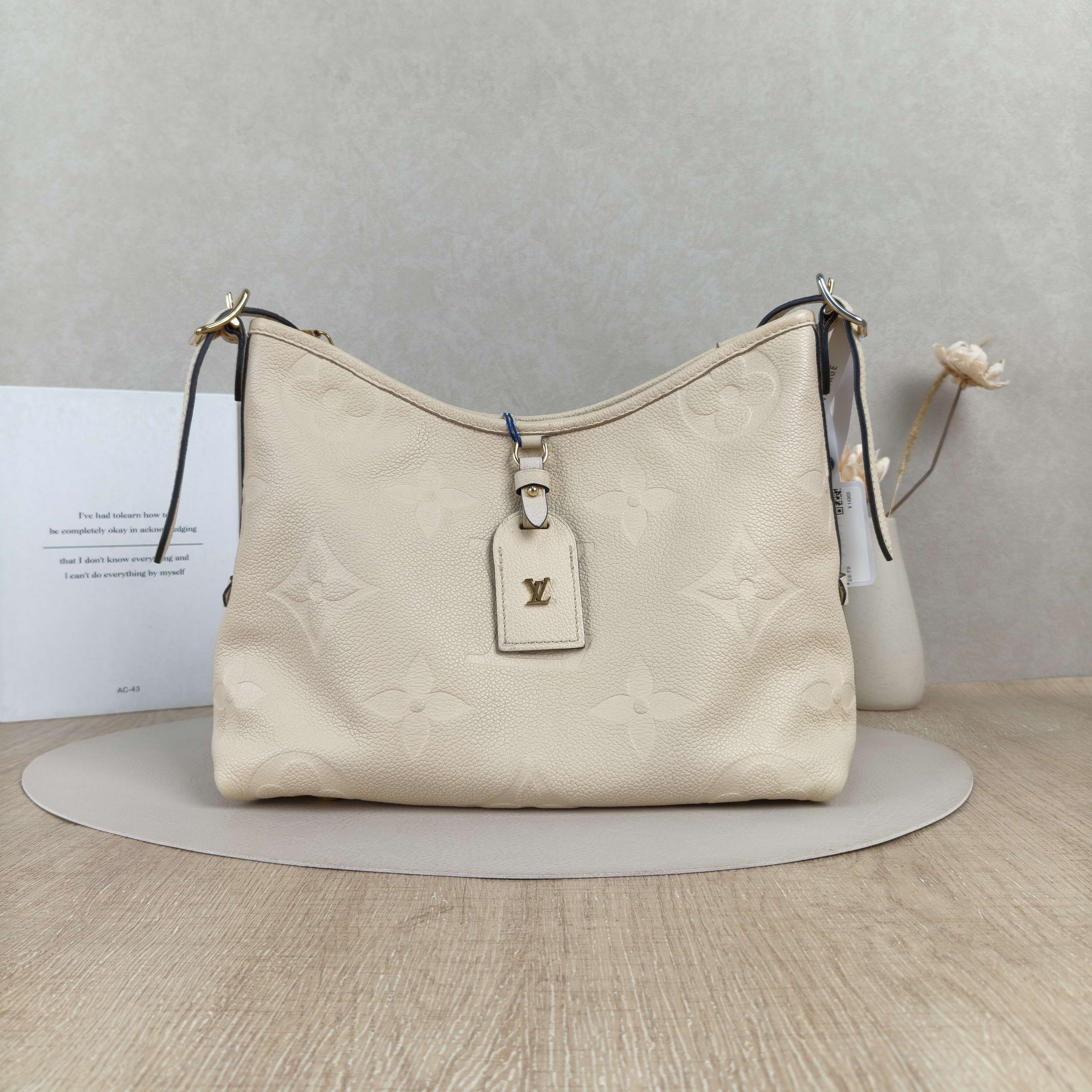 Louis Vuitton Crossbody Bag Carryall White Calfskin Small29.5 × 12 × 24 cm