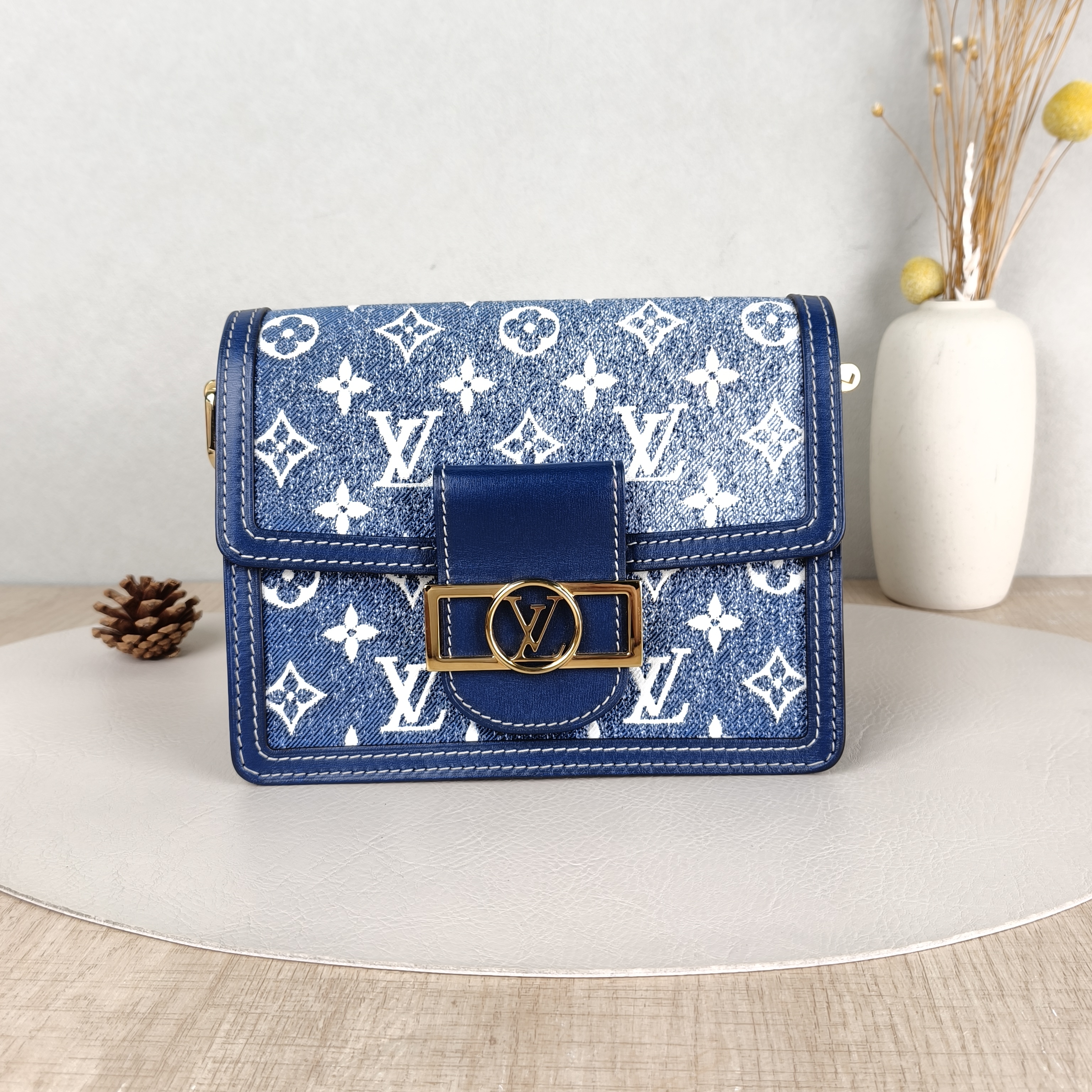 Louis Vuitton Crossbody Bag Dauphine Blue mini20 × 9 × 15 cm