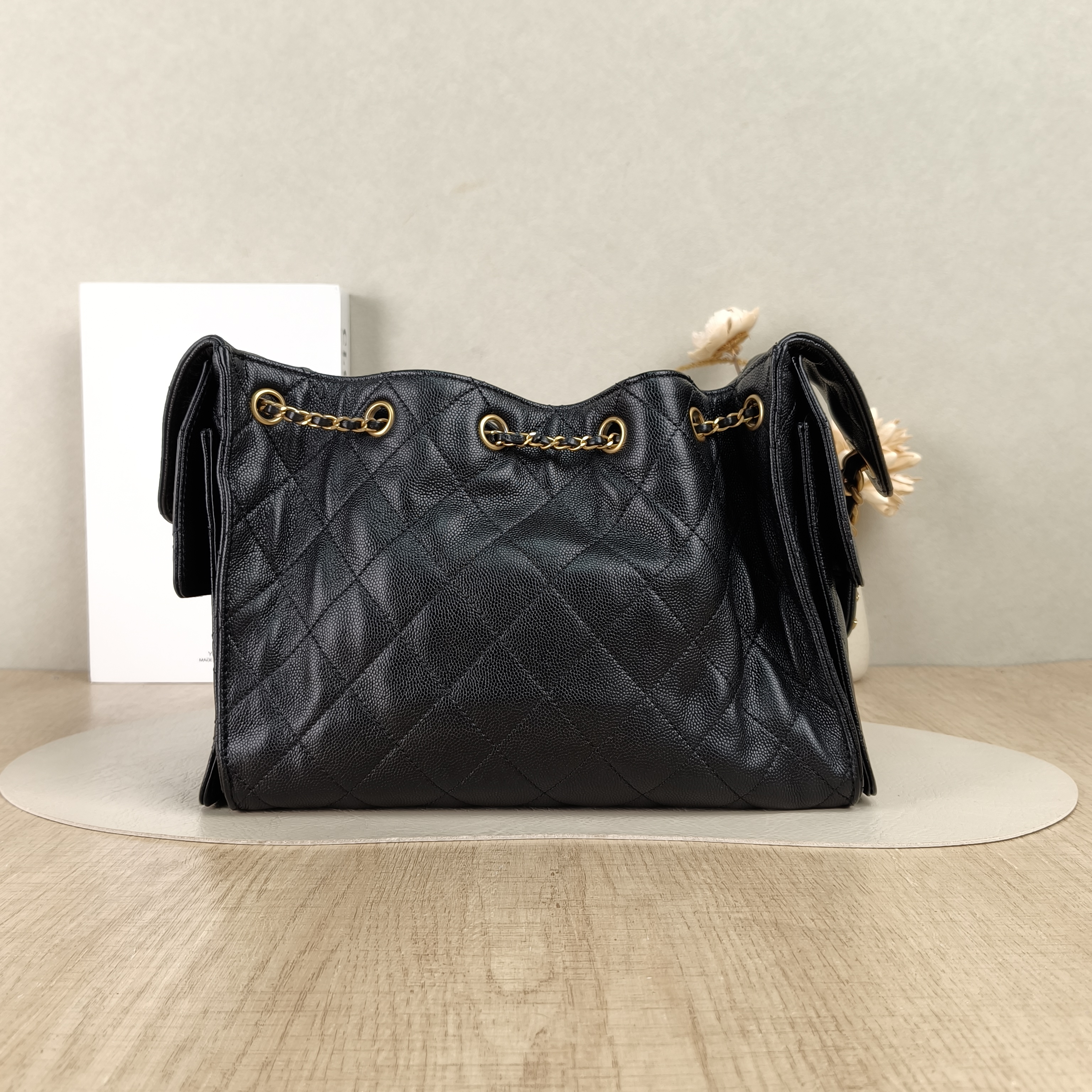Chanel Shoulder Bag25Bag Black Grained Calfskin Small26 × 14 × 30 cm — cover view 4 of 5