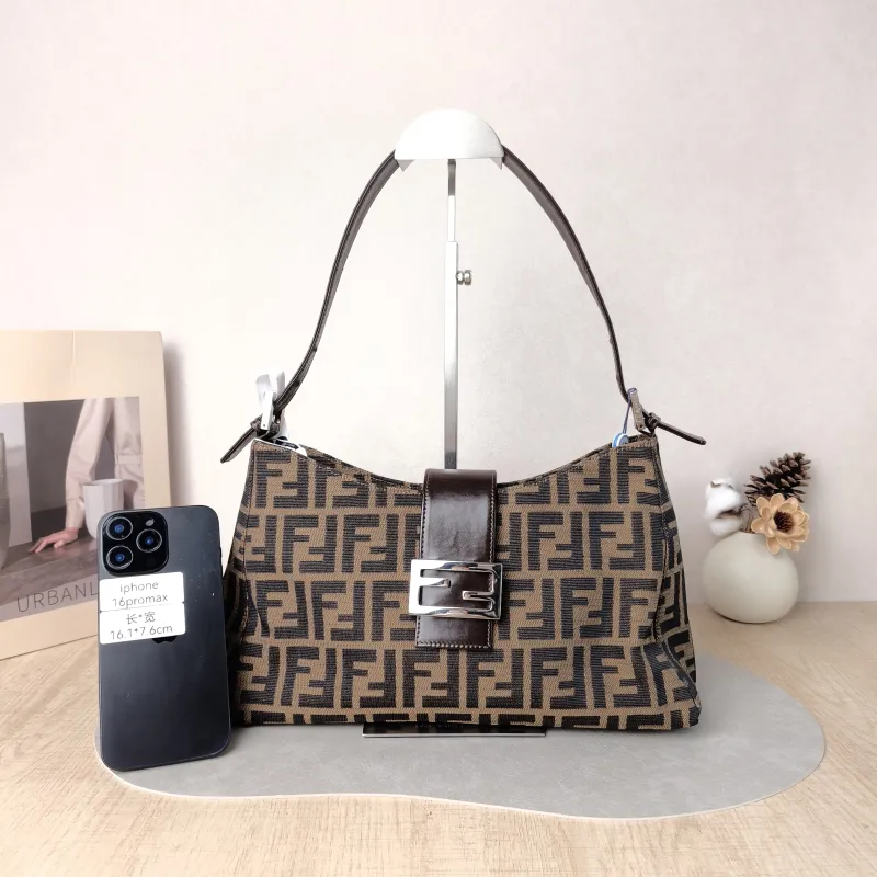 FENDI Shoulder Bag hobo Shoulder Bag Monogram Canvas 32 × 11 × 19.5 cm — cover view 5 of 5