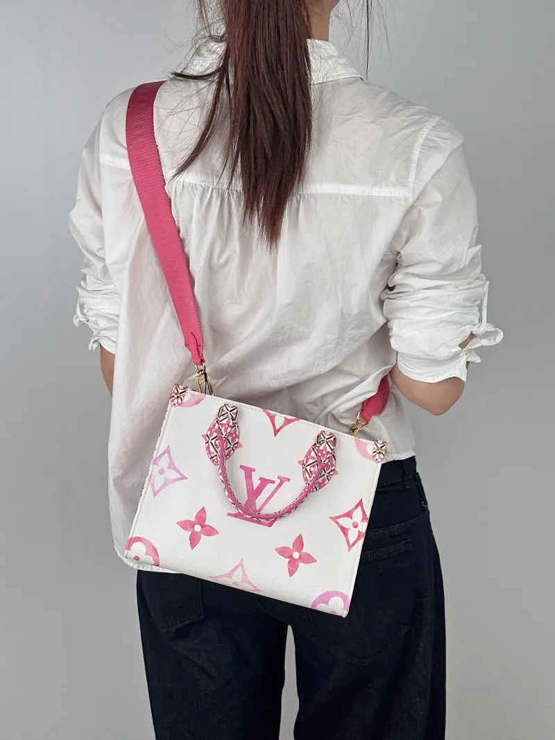 Louis Vuitton Shoulder Bag Onthego Collection PVC Small25 × 11.5 × 19 cm — on-model view 1 of 3