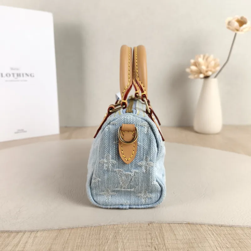 Louis Vuitton Crossbody Bag Speedy Nano Blue nano 16 × 7.5 × 10 cm — detail view 7 of 10