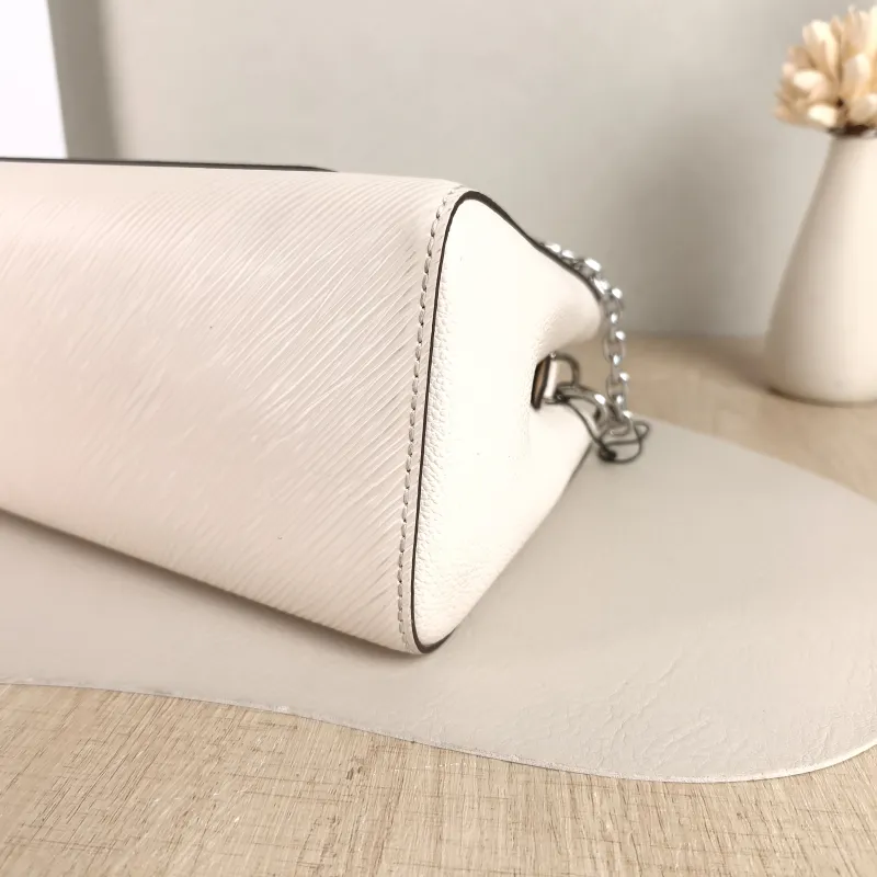 Louis Vuitton Crossbody Bag Marelle Tote Top Handle Bag White Epi Embossed Calfskin BB 25 × 11 × 17 cm — detail view 6 of 11