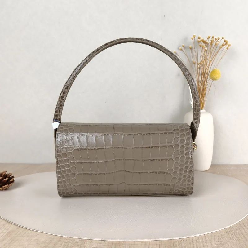 Chanel Shoulder Bag Collection Crossbody Bag Calfskin One Size23 × 11 × 12.5 cm — cover view 3 of 5