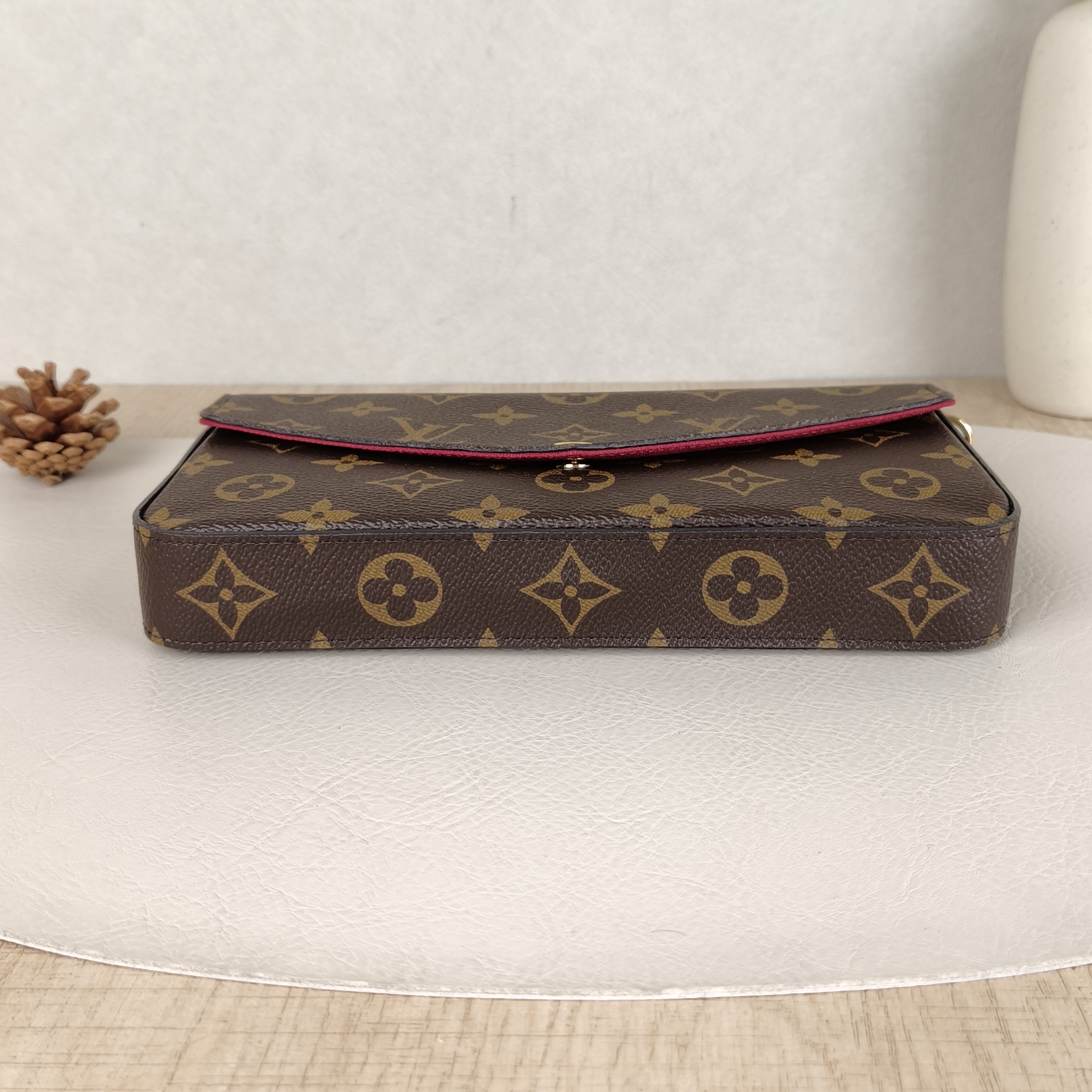 Louis Vuitton Crossbody Bag Pochette Félicie Monogram PVC Small21 × 3 × 12 cm — cover view 3 of 6