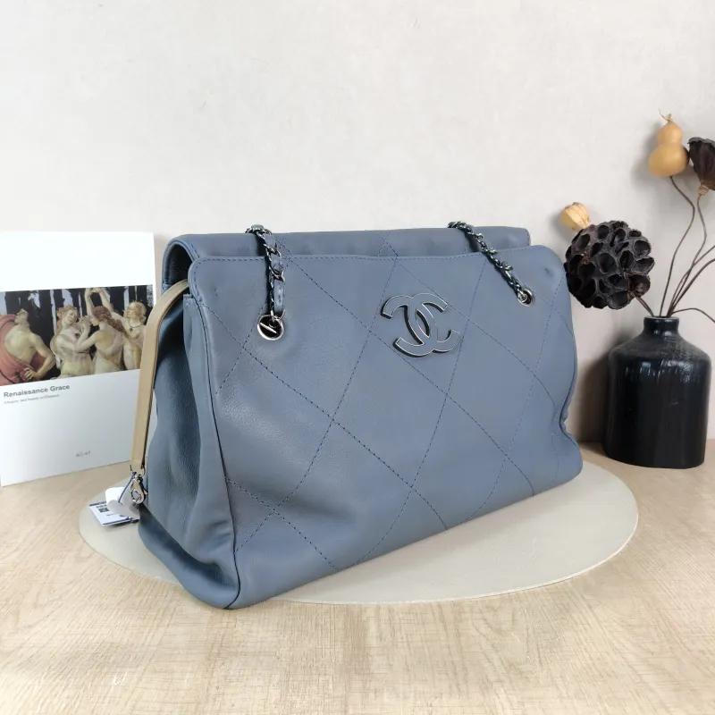 Chanel Shoulder Bag tote Grey Calfskin 38 × 15 × 25 cm 15 — cover view 3 of 5