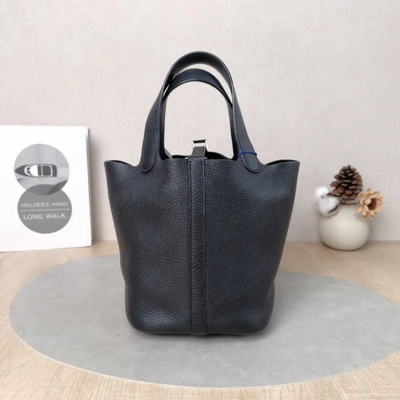 Hermès Top Handle Bag Picotin Lock 18 18Black Clemence Taurillon TC Calfskin Small18 × 13 × 19 cm — cover view 5 of 6