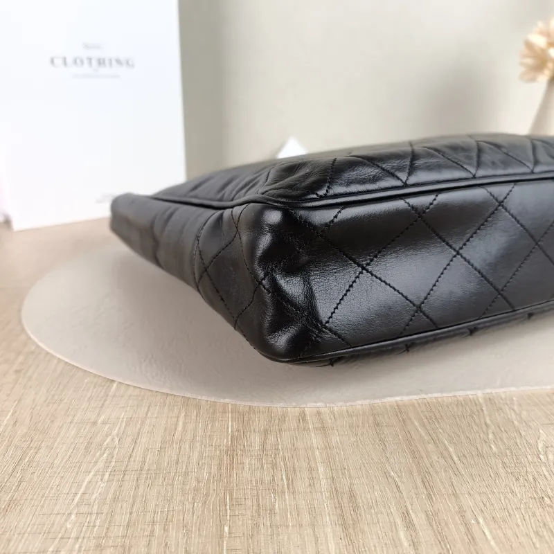 Chanel Shoulder Bag tote Black Calfskin One Size 31 × 6 × 25 cm 0 — detail view 3 of 13