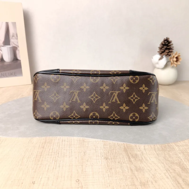 Louis Vuitton Crossbody Bag Boulogne PVC Small 26 × 9.5 × 16 cm — cover view 3 of 6