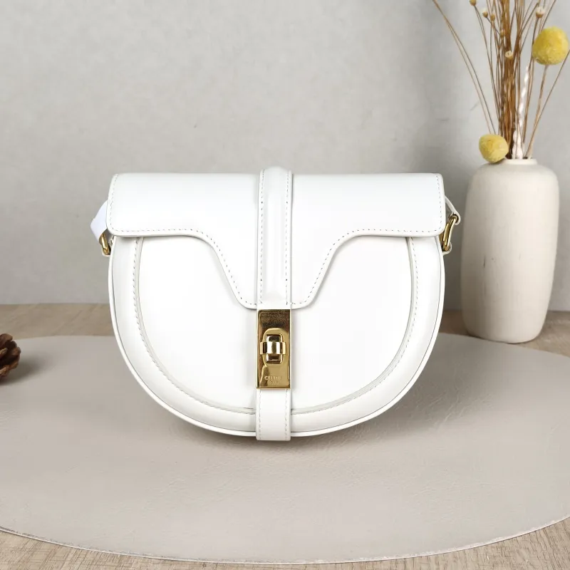 CELINE Crossbody Bag Besace 16 White Calfskin Small19 × 6 × 17 cm