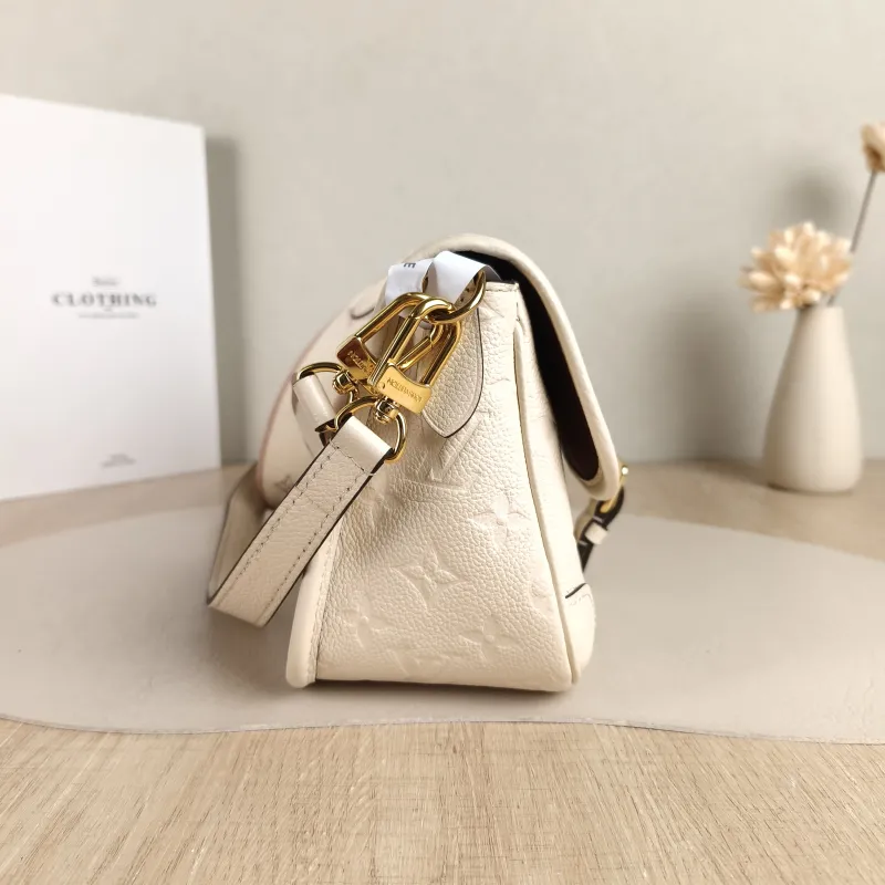 Louis Vuitton Crossbody Bag Diane Baguette Bag White Empreinte Embossed Calfskin Small 24 × 9 × 15 cm — detail view 11 of 11