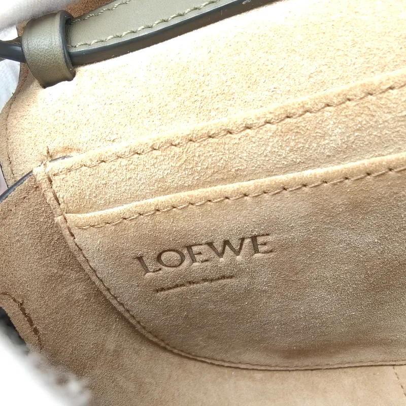 LOEWE Crossbody Bag Gate Dual Green Calfskin Mini 21 × 9.5 × 12.5 cm — detail view 2 of 13