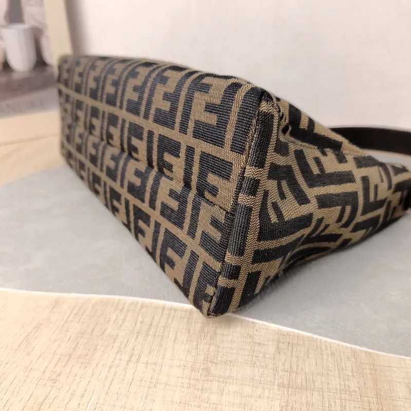 FENDI Shoulder Bag hobo Shoulder Bag Monogram Canvas 32 × 11 × 19.5 cm — detail view 3 of 11