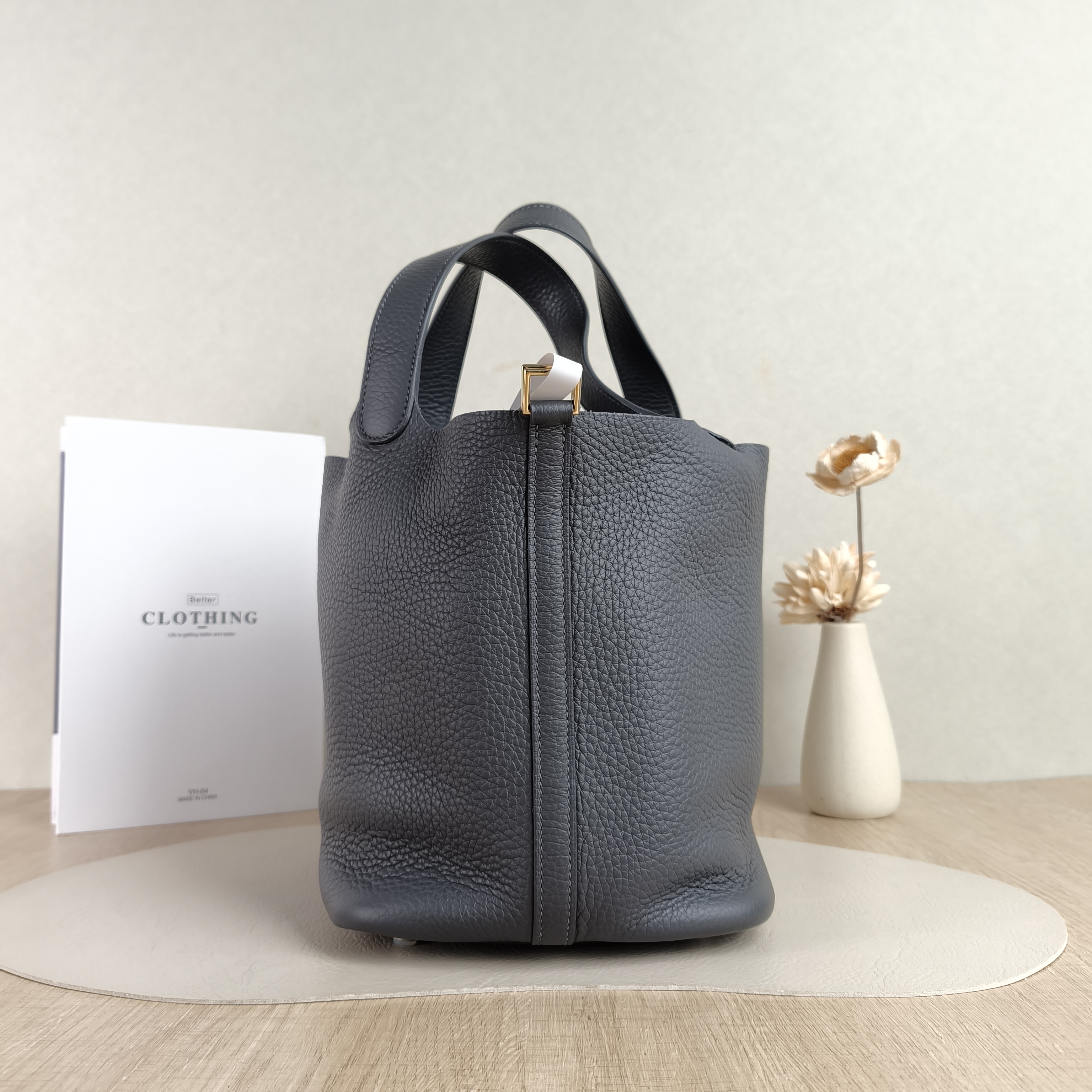 Hermès Top Handle Bag Picotin Lock 22 22 TC Calfskin Medium22 × 17 × 21 cm