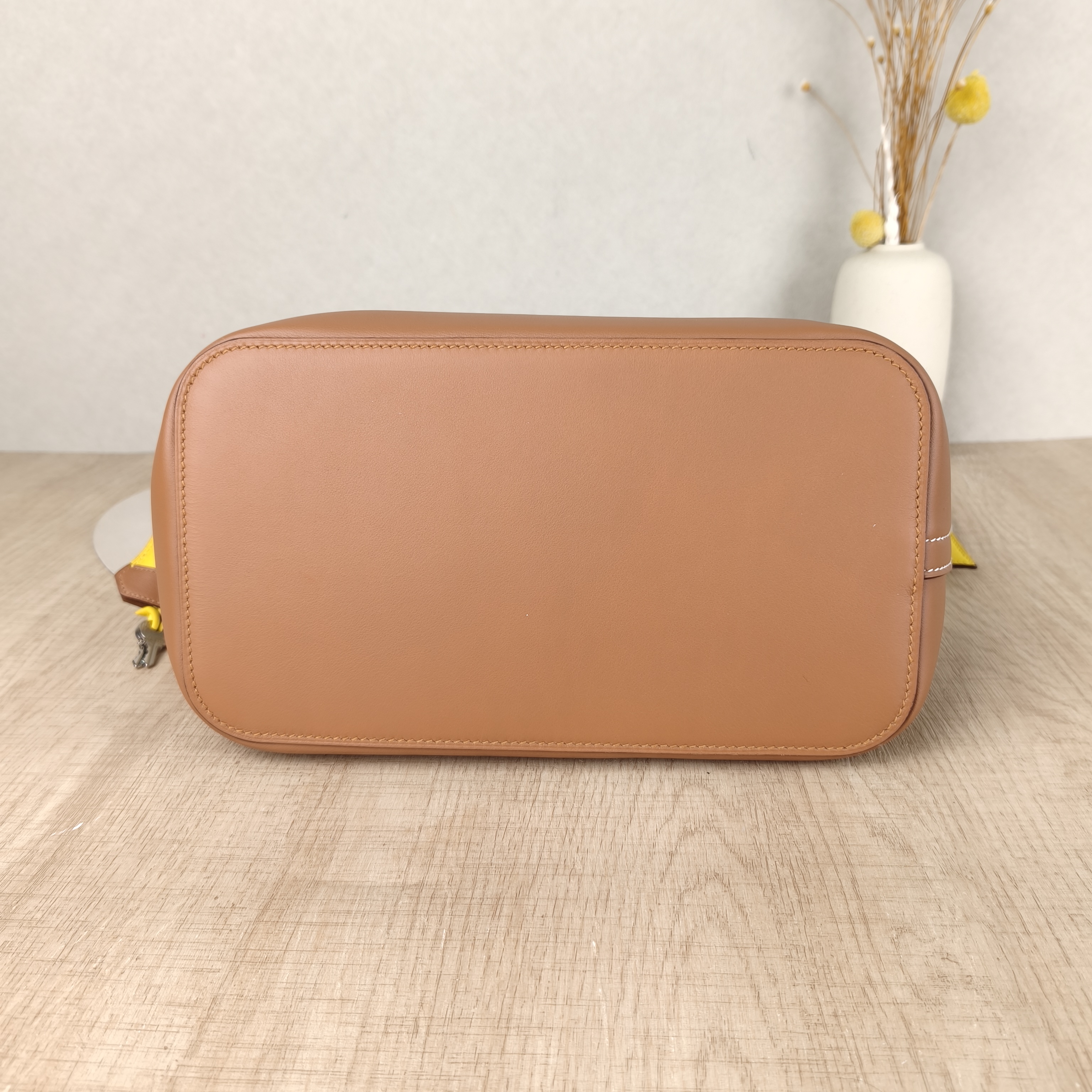 Hermès Top Handle Bag Top Handle Bag Brown White Yellow Calfskin One Size25 × 14 × 27 cm — cover view 3 of 5