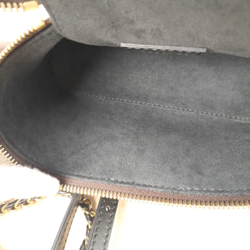 Louis Vuitton Shoulder Bag VANITY POUCH Cosmetic Bag Monogram PVC One Size19 × 6.5 × 11.5 cm — detail view 6 of 12