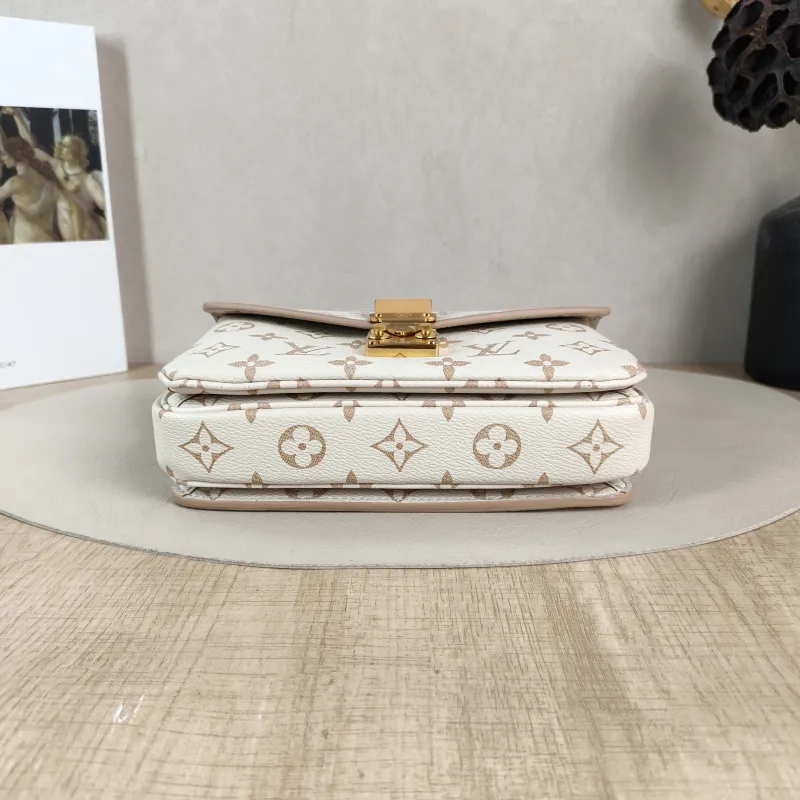 Louis Vuitton Crossbody Bag Pochette Métis East West PVC Small 21.5 × 6 × 13.5 cm — cover view 6 of 6