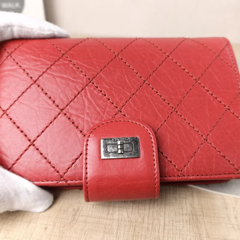Chanel Wallet2.55Wallet Red Calfskin One Size10 × 3 × 15 cm — detail view 2 of 13