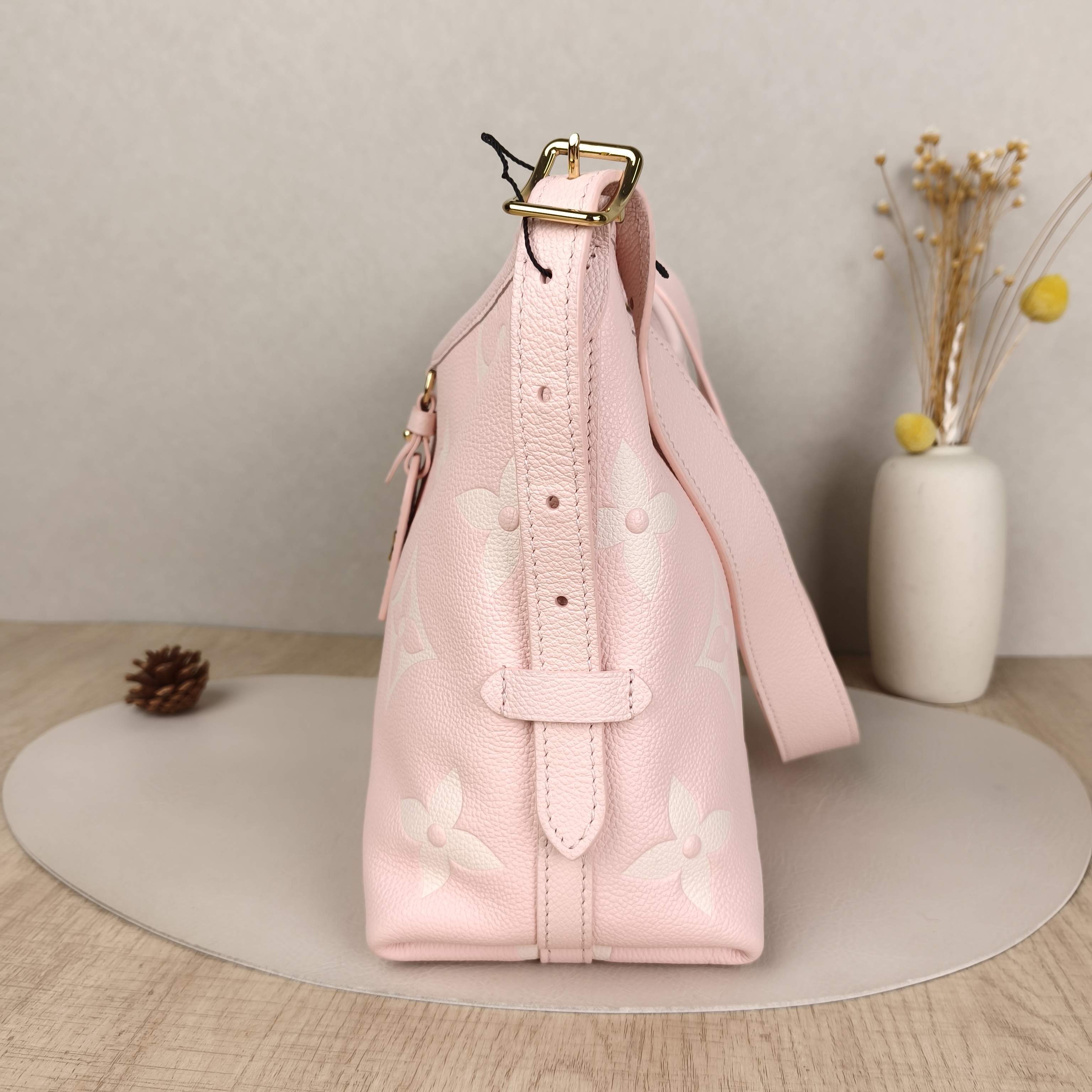 Louis Vuitton Crossbody Bag Carryall — cover view 9 of 10