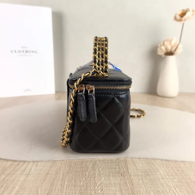 Chanel Crossbody Bag Edition Woven Black Calfskin Mini 16 × 8 × 9.5 cm — detail view 10 of 12