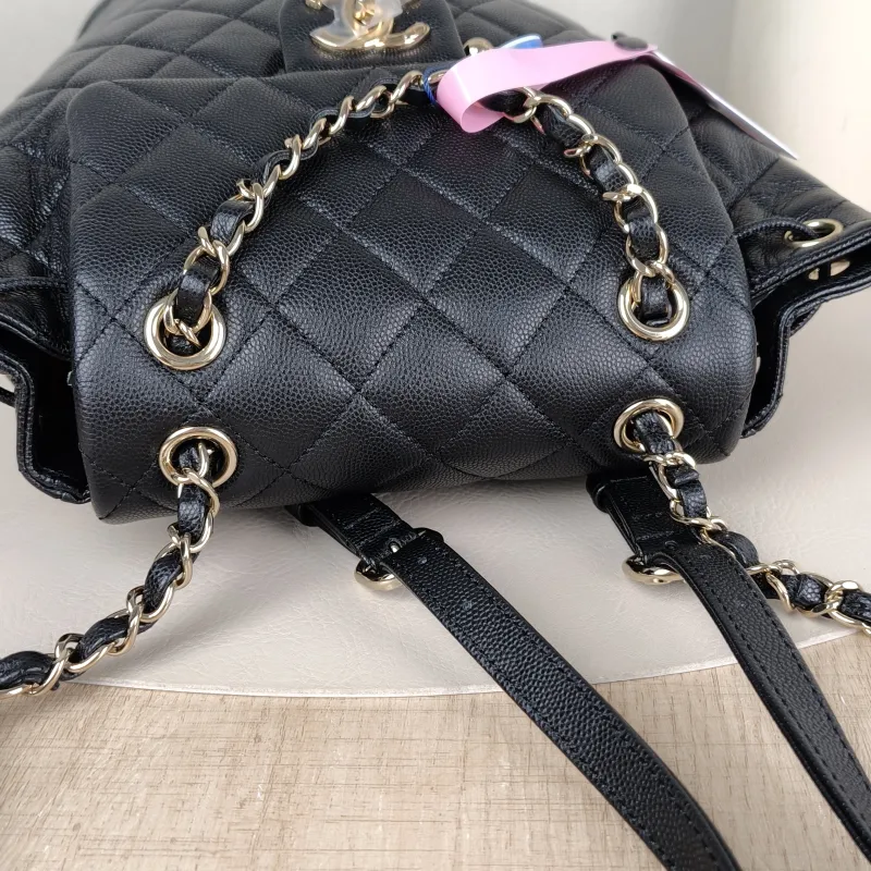 Chanel Backpack Backpack Black Grained Calfskin Large20 × 12 × 25 cm — detail view 1 of 13
