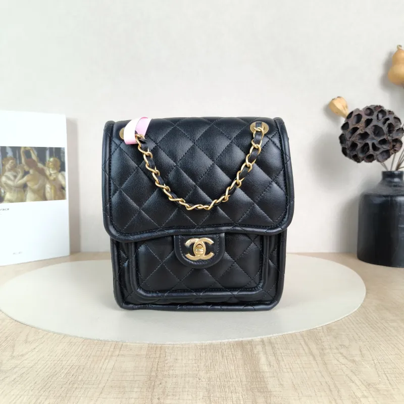 Chanel Backpack Backpack Black Lambskin One Size19 × 6 × 22 cm