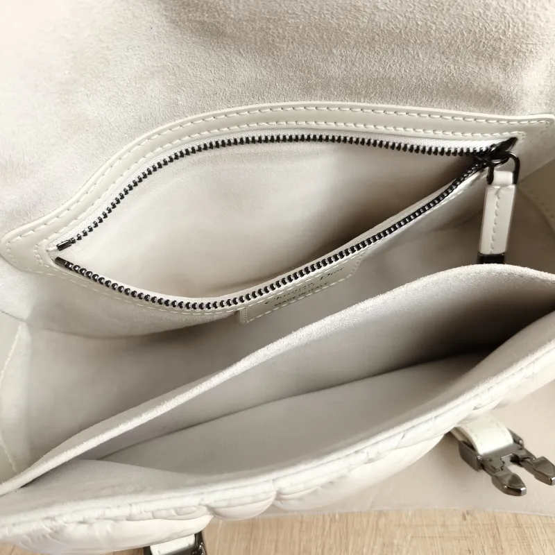 DIOR Crossbody Bag camp Messenger Bag White Calfskin Small 23 × 8 × 15 cm — detail view 7 of 11