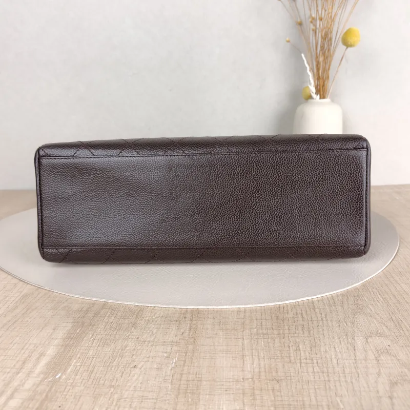 Chanel Shoulder Bag Brown Grained Calfskin One Size30 × 10 × 22 cm — cover view 4 of 5