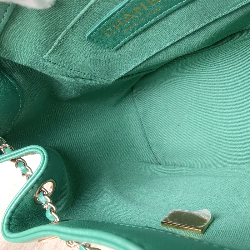 Chanel Backpack Duma Green Lambskin Small 18 × 12 × 18.5 cm — detail view 5 of 13