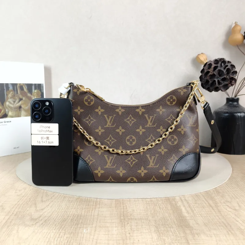 Louis Vuitton Crossbody Bag Boulogne PVC Small26 × 9.5 × 16 cm — cover view 5 of 6