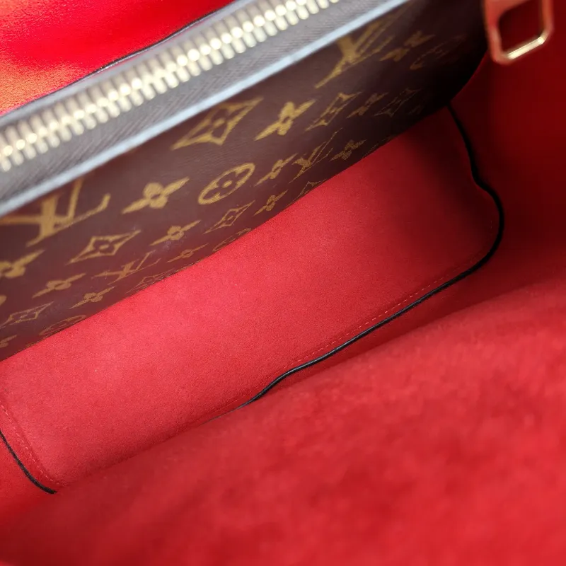 Louis Vuitton Shoulder Bag NÉONOÉ Bucket Bag PVC Medium 26 × 17.5 × 26 cm Conditioned — detail view 9 of 10
